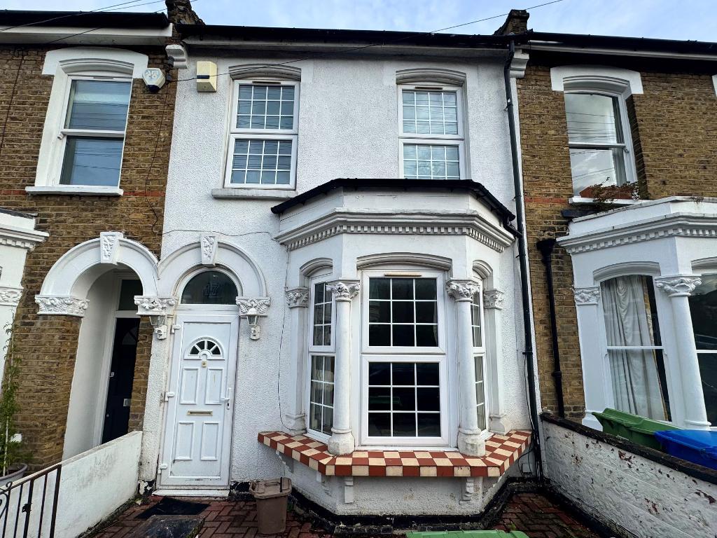 Ivanhoe Road, London, SE5 8DH